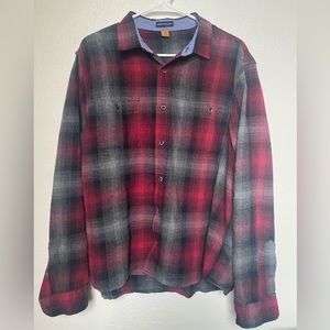 Men’s Casual Button Down